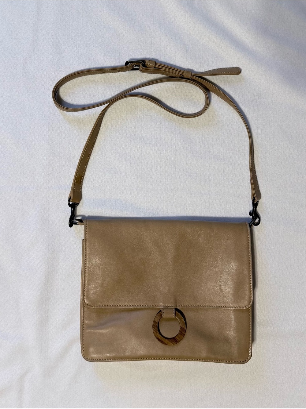 Payton James Italian Leather Wood wallet crossbody - Picture 3 of 6